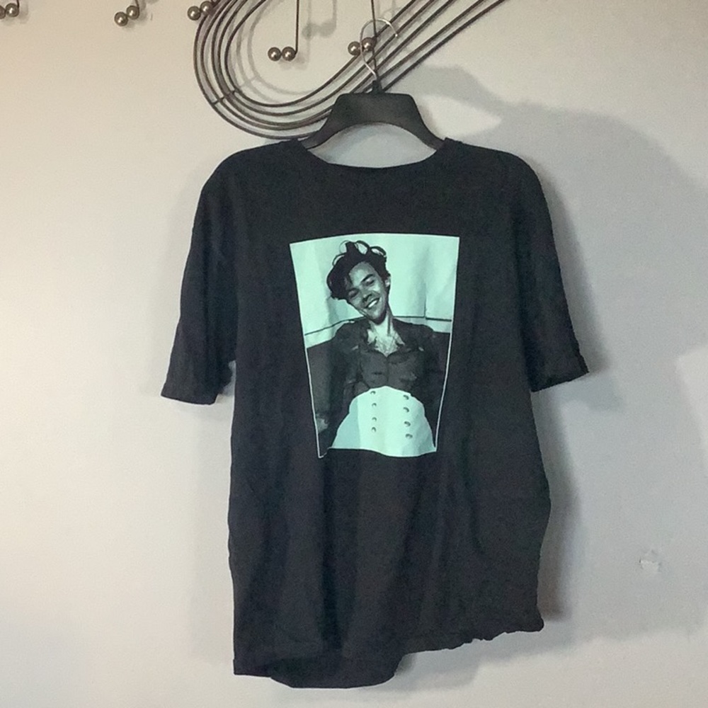 Black Harry Styles Love On Tour 2021 Tour Shirt, Size L